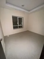 غرفتين وصاله للايجار في عجمان الراشيديه 2 مكان راقي اول ساكن : Image 3