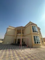 For rent a luxury villa in the Emirate of Sharjah, Al Rahmaniya area, consisting of 5 master bedrooms : Image 3
