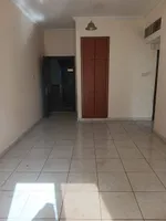 Special announcement of a room and a hall for rent in Rashidiya 3, Ajman : Image 1