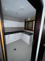 One bedroom apartment and lounge in Tallah! : Image 5