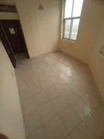 غرفه وصاله للايجار قريبه من جراند مول : Image 7