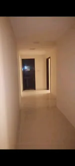 شقه للايجار السنوي بعجمان تطل على شارع الاتحاد غرفه وصاله : Image 3