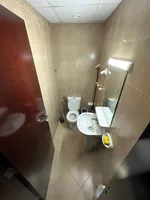 A room and a hall : Image 5