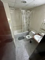 A room and a hall : Image 6