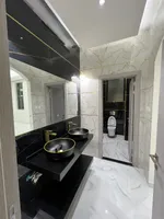 للبيع فيلا فاخرة في منطقة الياسمين : Image 2