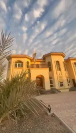 For sale a villa in Sharjah, Al-Suyoh area, consisting of 6 master bedrooms, a large hall, a majlis and a dining room : Image 2