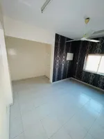 A spacious room, hall and 2 bathrooms for annual rent in Corniche Ajman : Image 2