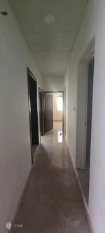 للإيجار شقة غرفتين و صالة ببلكونة في عجمان الروضة 2 شارع شيخ عمار الإيجار 28 الف : Image 5