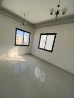 شقه غرفه وصاله للايجار السنوي بالراشديه 3 : Image 2