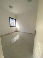 شقه غرفه وصاله للايجار السنوي بالراشديه 3 : Image 6