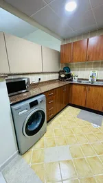 A bed for young Arabs in the International City : Image 6