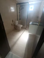 فيلا للايجار فى الشامخه قريب سوبر ماركت نور الازدهار شامل مياه وكهرياء 130 الف دفعات : Image 2