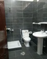 A big room with kitchen and bathroom in a villa for rent : Image 4