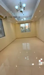 للبيع فيلا في الشارقة تقع في منطقة النوف (4) شارع قار بالقرب من مسجد طابقين تتكون من 4 غرف + صالة + مجلس : Image 5