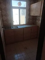 غرفه وصاله للايجار في عجمان النعيميه باركينج فري : Image 5