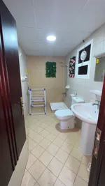 شقة غرفه ماستر للايجار الشهري شارع الملك فيصل عجمان : Image 3