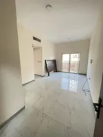 غرفه وصاله  للايجار السنوي الراشيديه  عجمان \2حمام \صاله واسعه ببلكونه ومساحه واسعه تكييف مركزي مطبخ  ببلكونه وباركينج فري   و قريبه مخرج دبي  والشارقه قريبه : Image 1