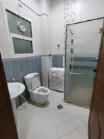 Studio for monthly rent within a villa in Al Khabeesi, Sidra, first tenant, furnished : Image 5