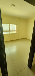 غرفه وصاله مساحه واسعه في ارقي الاماكن في المويهات عجمان قريبه من محمد بن زايد وشيخ عمار : Image 5