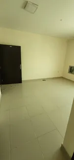 غرفه وصاله مساحه واسعه في ارقي الاماكن في المويهات عجمان قريبه من محمد بن زايد وشيخ عمار : Image 2