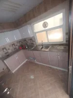 في ارقي الاماكن واطلاله مميزه غرفه وصاله للايجار السنوي في المويهات عجمان قريبه من مخرج دبي والشارقه جميع الخدمات 24 ساعه : Image 5