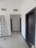 في ارقي الاماكن واطلاله مميزه غرفه وصاله للايجار السنوي في المويهات عجمان قريبه من مخرج دبي والشارقه جميع الخدمات 24 ساعه : Image 2