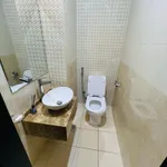 The room and hall of the first resident of Rashidiya Ajman have 2 bathrooms next to the Horizon, a spacious area with a sophisticated and distinctive design : Image 4