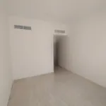 غرفه وصاله اول ساكن الروضه عجمان  علي الشارع الرئيسي الشيخ عمار قريبه من مخرج الشارقه ودبي : Image 6