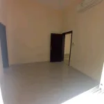For rent a studio in a villa with a room, bathroom, kitchen, including water, electricity and Internet for 1400 per month. Location Al Ain Al Hili : Image 3