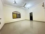 Villa for rent in Al Mowaihat 1 : Image 3