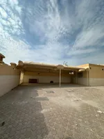 فيلا للايجار السنوي في الشارقة : Image 2