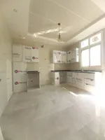 For sale in Al Zahia, the villa includes May, electricity, air conditioners, 5 council rooms, a hall and a maid's room with a roof : Image 7