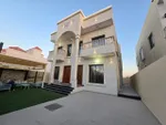 🏡 للبيع فيلا فاخرة طابقين – أول ساكن في منطقة الزاهية / عجمان 🏡 : Image 1