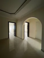 للبيع فيلا في الشارقة تقع في منطقة الدراري طابق واحد فقط. قريب جدا من الزاهية مول : Image 6