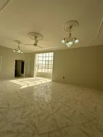 Villa for rent in Elyash area in Sharjah : Image 2
