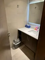 للإيجار شقة غرفة و صالة مفروشة شهري في برج في عجمان الراشدية 2 قريب من جسر غلفا شامل الفواتير : Image 6