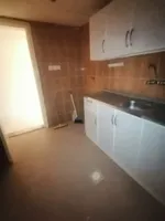 شقه استديو  منفصل حمام ومطبخ بباب مساحه مميزه العنوان الراشيديه  شارع الاتحاد في عجمان قريبه من مخرج دبي والشارقه\A separate studio apartment with a bathroom and a kitchen with a door, a distinctive area, the address is Al Rashidiya, Al Ittihad Stree : Image 4