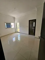 One bedroom apartment and a hall : Image 4