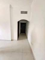 One bedroom apartment and a hall : Image 6