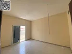 شقه للايجار السنوي بعجمان في الراشدية 2 غرفتين وصاله ومطبخ و2حمام وبلكونه : Image 3