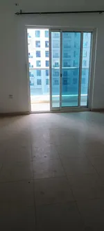 City tower : Image 4