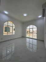 🔅للايجار فيلا طابقين  اول ساكن شامل  مستقلة في العين زاخر ام القطا قرب روضة زاخر مولفة  
 من 5 غرف : Image 8