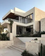A luxury villa ready to move in Jumeirah — elegant design and a great location! : Image 7