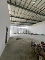 Warehouse for rent in Umm Al Qayoun. The warehouse area is 11,000 feet : Image 2