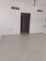 Studio for annual rent : Image 1