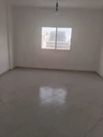 Studio for annual rent : Image 3