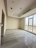 For rent a villa in the Emirate of Sharjah, Al Hoshi area, consisting of 5 master bedrooms : Image 8