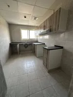 ايجار بدون عمولة بعجمان – غرفتين وصاله مساحه كبيرة عدد 3 حمام غرف ماستر وخزائن بالحائط وصاله منفصلة مع بلكونه إطلالة مفتوحة بمنطقة الجرف 3 – قريب من شارع محمد بن زايد وعلى بعد دقائق من شارع محمد بن زايد بموقع متميز سهلة الخروج لدبى والشارقه بجوار متا : Image 4