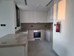 Townhouse for rent in Al Jurf, Abu Dhabi : Image 4