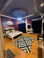 للبيع( 3 )  غرفه وصاله + غرفه  خادمه مفروشين  بالكامل vip مساحه ممتازه + جيم + مسبح مشترك  + 3 حمامات : Image 7